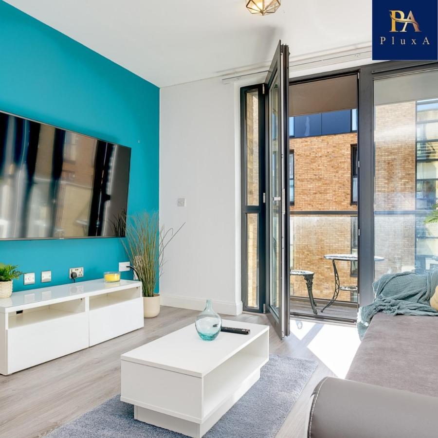 Pluxa Vivid Veranda Beautiful City Centre Apartment With Free Parking 버밍엄 외부 사진