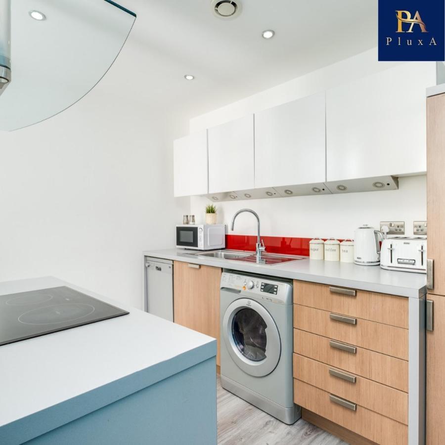 Pluxa Vivid Veranda Beautiful City Centre Apartment With Free Parking 버밍엄 외부 사진