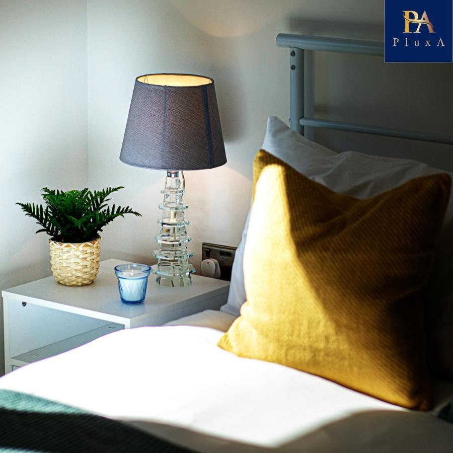 Pluxa Vivid Veranda Beautiful City Centre Apartment With Free Parking 버밍엄 외부 사진